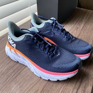 Brand New, Women’s Hoka Clifton 7